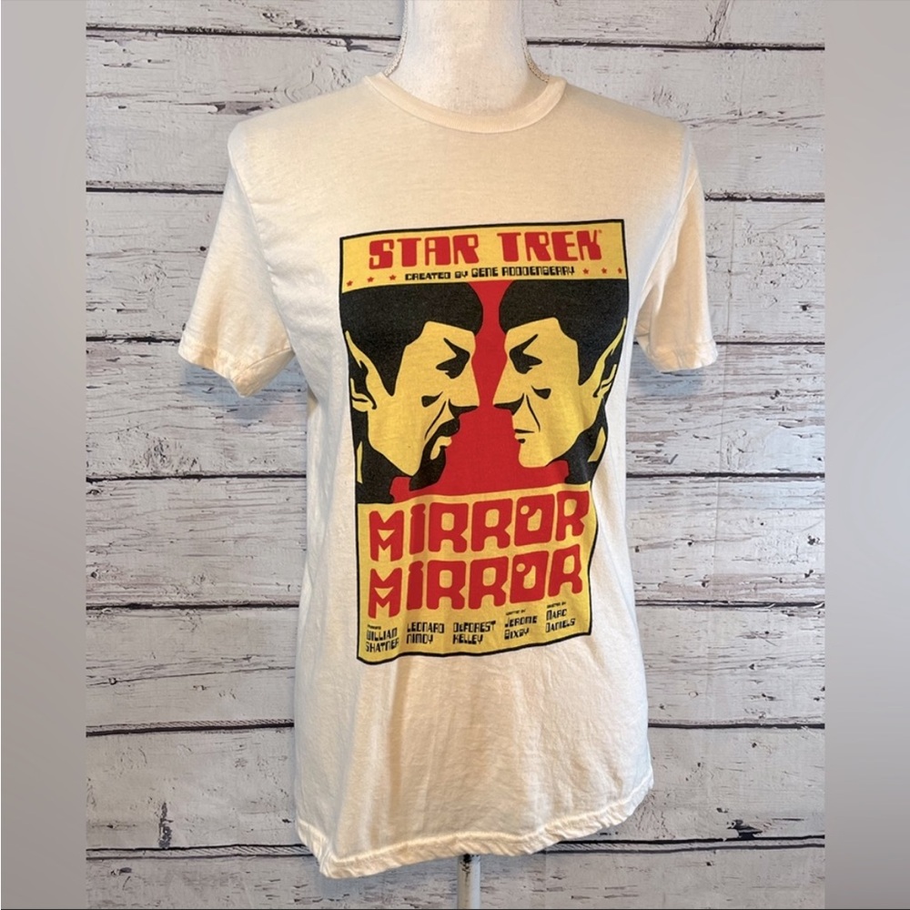 LOOT CRATE T-Shirt Star Trek "Mirror Mirror"
Cream-Small